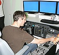 ［TGS 2007＃35］新しい三つの航空機が追加される拡張パック「マイクロソフト フライト シミュレータ X：栄光の翼」もプレイアブル展示