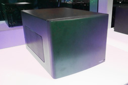 画像ギャラリー No.018のサムネイル画像 / ［CES 2014］Valve，13メーカーが開発中の「Steam Machine」を公開。数万円クラスから60万円超級まで一斉チェックしてみた