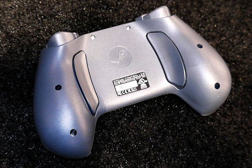 画像ギャラリー No.006のサムネイル画像 / ［CES 2014］「Steam Controller」ファーストインプレッション。肝心要の左右トラックパッドは使いやすい？