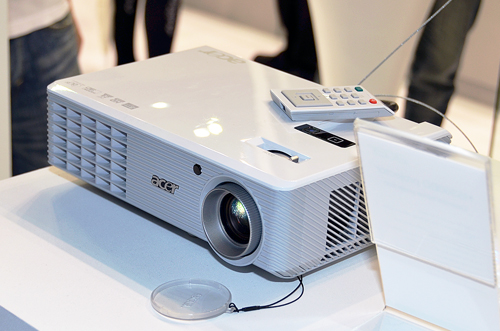 画像ギャラリー No.002のサムネイル画像 / ［COMPUTEX］会場で見つけた3D立体視機器レポート。これが立体視の最前線だ