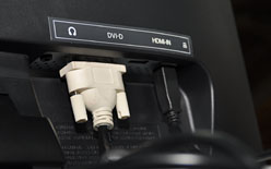画像ギャラリー No.006のサムネイル画像 / ［TGS 2011］LG，IPSパネル採用で偏光方式の3D立体視に対応した23インチディスプレイを10月に発売へ。裸眼立体視対応の実験的な製品も