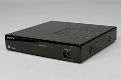 画像ギャラリー No.004のサムネイル画像 / 新世代のヘッドマウントディスプレイは買いか? ソニー「HMZ-T1」徹底検証