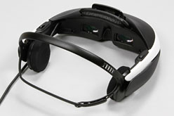 画像ギャラリー No.007のサムネイル画像 / 新世代のヘッドマウントディスプレイは買いか? ソニー「HMZ-T1」徹底検証