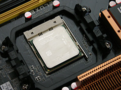 画像ギャラリー No.007のサムネイル画像 / ネイティブクアッドコアの真価を探る，「Phenom 9900/2.6GHz」プレビュー