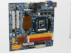 画像ギャラリー No.011のサムネイル画像 / AMD,45nmプロセスCPU「Shanghai」のデモを実施。RS780Dマザーも登場