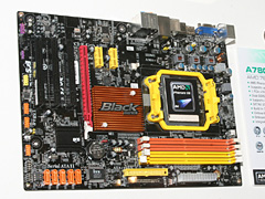 画像ギャラリー No.012のサムネイル画像 / AMD,45nmプロセスCPU「Shanghai」のデモを実施。RS780Dマザーも登場