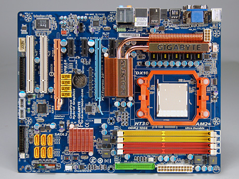 画像ギャラリー No.003のサムネイル画像 / 単体GPU「HD 3450」を凌駕する衝撃。「AMD 790GX」チップセットの実力検証