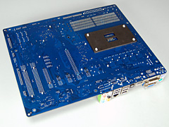 画像ギャラリー No.015のサムネイル画像 / 単体GPU「HD 3450」を凌駕する衝撃。「AMD 790GX」チップセットの実力検証