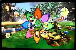 画像ギャラリー No.001のサムネイル画像 / ［TGS 2007＃19］PC版「あつまれ！ピニャータ」の雰囲気が分かる直撮りプレイムービーを掲載