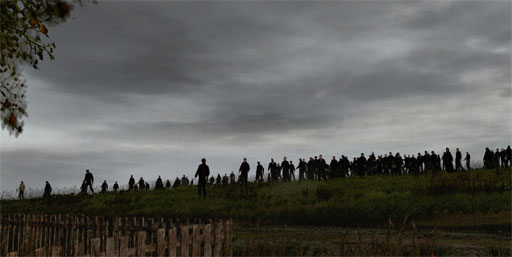 画像ギャラリー No.025のサムネイル画像 / 今,最もホットなゾンビゲーム「DayZ」のレビューを掲載。目的はただ「生き残るだけ」というDayZの,どこがそんなに面白いのかを探ってみる