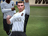 画像ギャラリー No.009のサムネイル画像 / FIFA公認で選手もチームもすべて実名,「FIFA 08」のデモ版を掲載