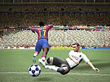 画像ギャラリー No.010のサムネイル画像 / FIFA公認で選手もチームもすべて実名,「FIFA 08」のデモ版を掲載