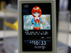画像ギャラリー No.009のサムネイル画像 / ［G-Star 2010］ファミリーマートの公式萌えキャラ，つまり“ファミマたん”ってこと？ NEXONの携帯電話向けタイトル「FamilyMart Tycoon 2」を紹介