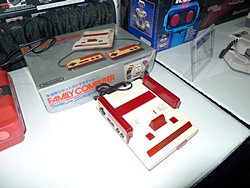 画像ギャラリー No.021のサムネイル画像 / ビデオゲームの歴史がここに集結。激レアなコンシューマゲーム実機に触れられたE3会場の「VIDEOGAME HISTORY MUSEUM」ブースを紹介