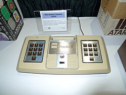 画像ギャラリー No.040のサムネイル画像 / ビデオゲームの歴史がここに集結。激レアなコンシューマゲーム実機に触れられたE3会場の「VIDEOGAME HISTORY MUSEUM」ブースを紹介