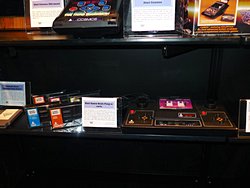 画像ギャラリー No.059のサムネイル画像 / ビデオゲームの歴史がここに集結。激レアなコンシューマゲーム実機に触れられたE3会場の「VIDEOGAME HISTORY MUSEUM」ブースを紹介