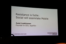 画像ギャラリー No.001のサムネイル画像 / ［GDC 2012］抵抗は無意味だ――ソーシャルはモバイルを同化させる。ApplifierのCEOが語るソーシャルアプリの生き残り方