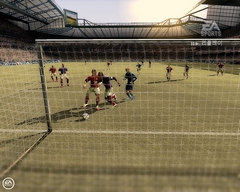 画像ギャラリー No.019のサムネイル画像 / アジア戦略としてのオンライン版。「EA SPORTS FIFA Online 2」を開発する,EAシンガポールのプロデューサーに話を聞いた