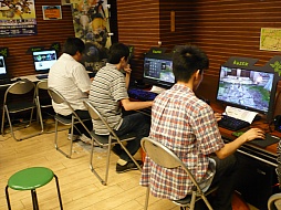 画像ギャラリー No.011のサムネイル画像 / 「ドラゴンネスト」占領戦トーナメントでは名勝負が続出。「ハンゲームキャラバン2012 -夏-」東京会場の模様をレポート