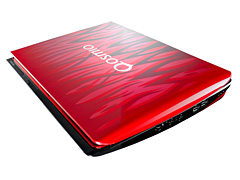画像ギャラリー No.005のサムネイル画像 / 衝撃の赤。東芝,派手な外観のゲーマー向けPC「dynabook Qosmio WXW」を発売