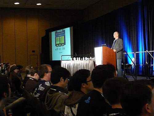 画像ギャラリー No.003のサムネイル画像 / ［GDC 2011］あの間違い電話がなければ今でも豆を売っていたかも。業界の重要人物ピーター・モリニュー氏が「ポピュラス」を生み出せた秘訣（または幸運）とは？
