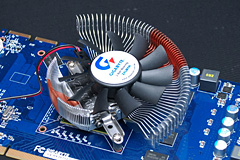 画像ギャラリー No.002のサムネイル画像 / GIGABYTE，Zalman製クーラー搭載のOC版HD 3870カードを発売
