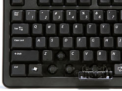 画像ギャラリー No.016のサムネイル画像 / 3000円でお釣りがくるDHARMAPOINT製キーボード「DRKB109」レビュー。エントリー市場の大本命が登場か