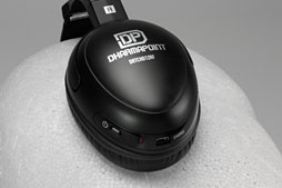 画像ギャラリー No.005のサムネイル画像 / DHARMAPOINT初のワイヤレスヘッドセット「DRTCHD12RFBK」レビュー。「ゲーマー向けヘッドセット」の新しい方向性を示すか