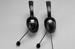 画像ギャラリー No.008のサムネイル画像 / DHARMAPOINT初のワイヤレスヘッドセット「DRTCHD12RFBK」レビュー。「ゲーマー向けヘッドセット」の新しい方向性を示すか