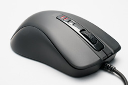 画像ギャラリー No.003のサムネイル画像 / 新生DHARMAPOINTの第1弾製品となるマウス「DPTM37BK」レビュー。復活した「三七」はゲーマーの期待に応えられるか
