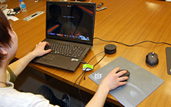 画像ギャラリー No.008のサムネイル画像 / KeNNy,uNleashed & fumio×Microsoft。「SideWinder X8はゲームで使えるのか」座談会レポート