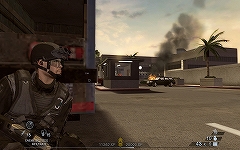 画像ギャラリー No.008のサムネイル画像 / “万人向け”のチューニングが施されたシリーズ最新作，「Rainbow Six Vegas 2 日本語マニュアル付英語版」のレビューを掲載