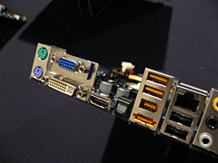 画像ギャラリー No.026のサムネイル画像 / NVIDIA,AMD製CPU向けチップセット「nForce 780a SLI」を発表――mGPU搭載,Hybrid SLI対応のフラグシップ
