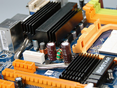 画像ギャラリー No.008のサムネイル画像 / GeForce 8200チップセットの3DパフォーマンスをAMD 780Gと比較する