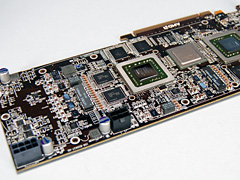 画像ギャラリー No.022のサムネイル画像 / シングルカード最速の座を奪還。デュアルGPU仕様の「ATI Radeon HD 4870 X2」レビュー掲載