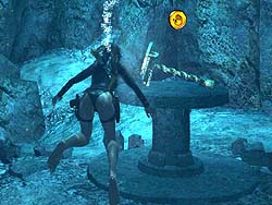 画像ギャラリー No.004のサムネイル画像 / クロフト邸が燃え上がる「Tomb Raider：Underworld」のスクリーンショットを掲載