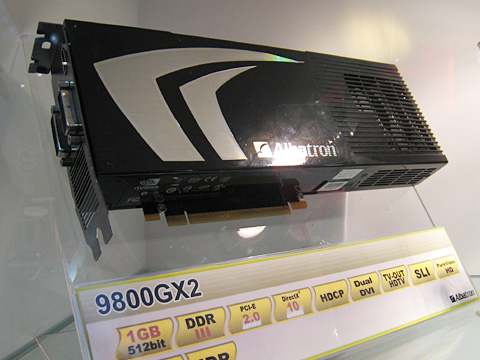 画像ギャラリー No.002のサムネイル画像 / 未発表のNVIDIA最新GPU「GeForce 9800 GX2」がCeBIT 2008に登場