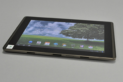 画像ギャラリー No.009のサムネイル画像 / Android 3.1への更新で進化した「Eee Pad Transformer」。ゲーム用途での使い勝手を含めて，あれこれチェックする