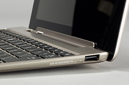 画像ギャラリー No.030のサムネイル画像 / Tegra 3搭載のASUS製Androidタブレット「Eee Pad TF201」レビュー。ゲーム用途での使い勝手をプレイムービーで確認する