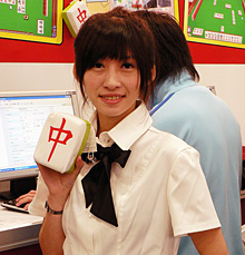 画像ギャラリー No.010のサムネイル画像 / ［TAIPEI2008＃04］UserJoyで見かけた麻雀ゲーム「搓麻將 Online」どこかで見たようなキャラクターが登場？ その正体とは