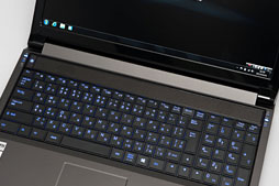 画像ギャラリー No.014のサムネイル画像 / 【PR】G-GEARシリーズ初となるノートPCを試す。3D性能と機能,価格のベストバランスで,ゲーマーに最適な製品が新登場