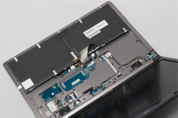 画像ギャラリー No.022のサムネイル画像 / 【PR】9万円台から買えるG-GEARの新型ゲーマー向けノートPC,その驚くべき性能と拡張性に迫ってみた
