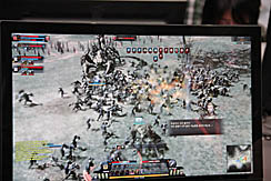 画像ギャラリー No.006のサムネイル画像 / ［G-Star 2011］「Kingdom Under Fire II」のプレイレポートを掲載。初登場となる強力なボスと戦えるプレイアブル版が展示。戦場は，より激しさを増す