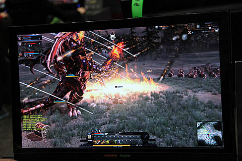 画像ギャラリー No.010のサムネイル画像 / ［G-Star 2011］「Kingdom Under Fire II」のプレイレポートを掲載。初登場となる強力なボスと戦えるプレイアブル版が展示。戦場は，より激しさを増す