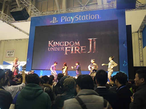 画像ギャラリー No.002のサムネイル画像 / ［G-Star 2014］「Kingdom Under Fire II」のPvPは2000体以上のキャラが戦ってもラグ無し！　兵士やモンスターが入り乱れる戦場を見せてもらった
