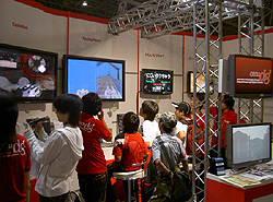 画像ギャラリー No.005のサムネイル画像 / ［TGS 2008＃099］学園祭のノリで一息つけるゲームスクールコーナー