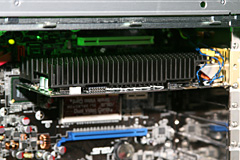 画像ギャラリー No.004のサムネイル画像 / ［COMPUTEX 2008＃21］NVIDIA，超低電力版GPU採用の完全ファンレスゲームPCをデモ