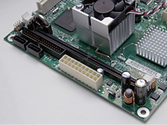 画像ギャラリー No.008のサムネイル画像 / TDP 4Wの超低消費電力CPU「Atom」で，どこまでゲームはプレイできるのか？