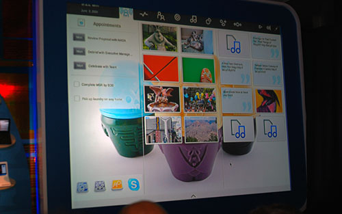 画像ギャラリー No.011のサムネイル画像 / ［COMPUTEX］「HUGIってなんだ？」Intel，3GHz超のノートPC用CPU発表。Atom用の次世代プラットフォーム「Pinetrail」は年末に