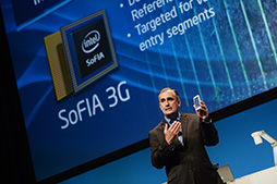 画像ギャラリー No.002のサムネイル画像 / Intel,タブレット向けAtomでRockchipとの提携を発表。モデム統合型SoC「SoFIA」は4CPU版やLTE版を2015年前半に投入